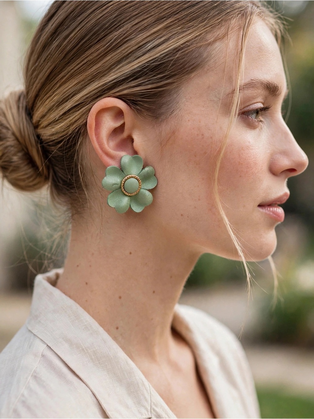 NWT Sage Green Genuine Leather Flower Stud Earrings S925 Posts E099